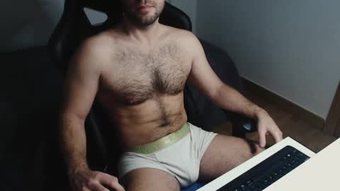 Juan  OF  myhairymacho online show from 03-01-25, 02:23