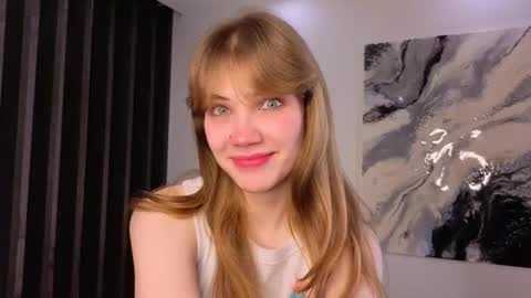 Snapshot of myismira chatting on 12-23-25, 04:10 Mira online show from 12-23-25, 04:10