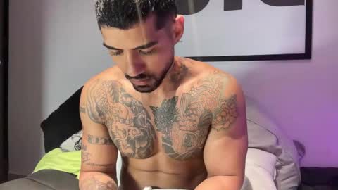 Myke esthetic online show from 10-12-25, 10:47