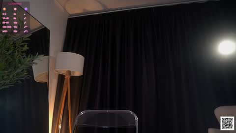 Snapshot of myliss chatting on 09-15-25, 03:56 Liss Next stream December1 online show from 09-15-25, 03:56
