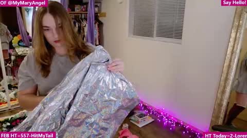 Snapshot of mymaryangel chatting on 02-16-26, 05:47 mymaryangel online show from 02-16-26, 05:47