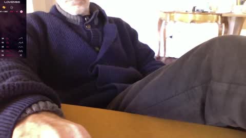 Snapshot of mynakedbeach chatting on 01-03-25, 08:32 Bi sexy guy lovense hush is on private is open or password show tip if you like. online show from 01-03-25, 08:32