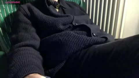 Snapshot of mynakedbeach chatting on 01-24-25, 05:00 Bi sexy guy lovense hush is on private is open or password show tip if you like. online show from 01-24-25, 05:00