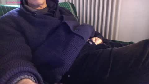 Snapshot of mynakedbeach chatting on 02-05-25, 03:09 Bi sexy guy lovense hush is on private is open or password show tip if you like. online show from 02-05-25, 03:09