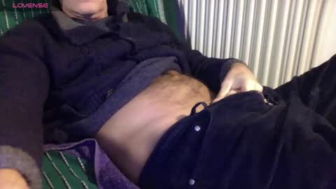 Snapshot of mynakedbeach chatting on 02-21-25, 05:09 Bi sexy guy lovense hush is on private is open or password show tip if you like. online show from 02-21-25, 05:09
