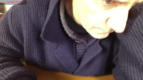 Snapshot of mynakedbeach chatting on 02-22-25, 09:23 Bi sexy guy lovense hush is on private is open or password show tip if you like. online show from 02-22-25, 09:23