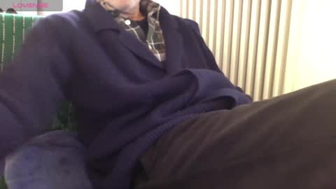 Snapshot of mynakedbeach chatting on 02-28-25, 11:14 Bi sexy guy lovense hush is on private is open or password show tip if you like. online show from 02-28-25, 11:14