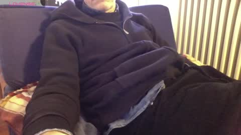 Bi sexy guy lovense hush is on private is open or password show tip if you like. online show from 02-07-26, 09:24