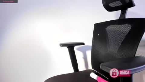 Bella online show from 01-12-25, 01:05