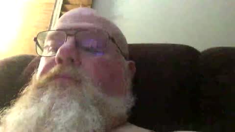 Snapshot of myqueen76myqueen76 chatting on 07-20-26, 01:09 myqueen76myqueen76 online show from 07-20-26, 01:09