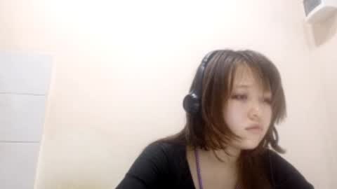 Chloe online show from 10-22-25, 03:56