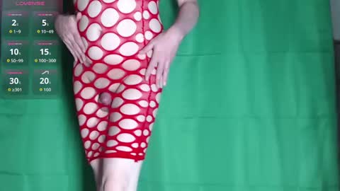 Snapshot of myshell420 chatting on 11-21-25, 08:35 myshell420 online show from 11-21-25, 08:35