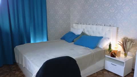 Snapshot of myshkek chatting on 01-23-25, 01:30 Mickey online show from 01-23-25, 01:30