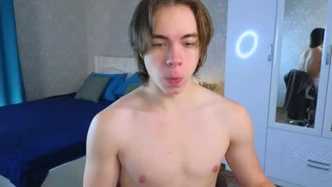 Snapshot of myshkek chatting on 03-08-25, 02:55 Mickey online show from 03-08-25, 02:55