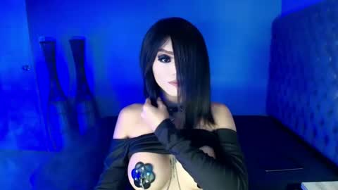 queen nicole online show from 03-08-25, 04:12