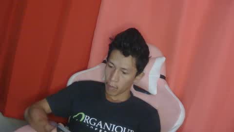 mysterious_man15 online show from 03-06-25, 09:58