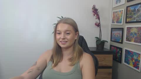 Erica online show from 09-18-25, 10:06