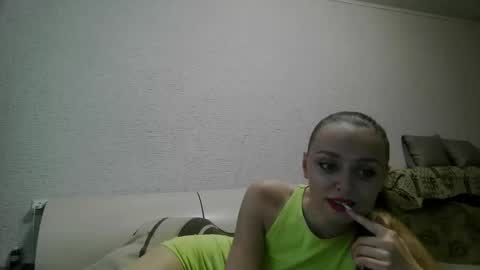 Anika online show from 10-10-25, 01:43