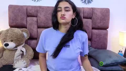 mysticliah online show from 11-12-25, 12:05