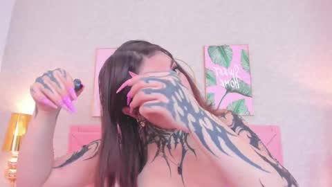 Snapshot of mystikdoll chatting on 10-24-25, 11:50 Misteika online show from 10-24-25, 11:50