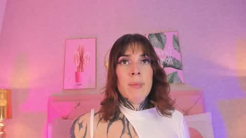 Snapshot of mystikdoll chatting on 11-26-25, 11:33 Misteika online show from 11-26-25, 11:33