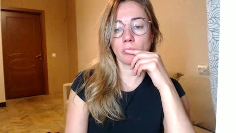 Maya online show from 01-10-25, 04:09