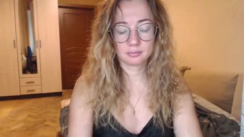 Maya online show from 01-24-25, 03:32