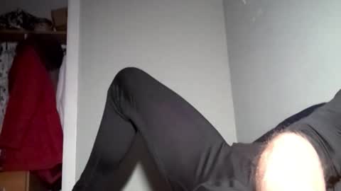 Snapshot of n33ds2br33d chatting on 11-21-25, 04:00 n33ds2br33d online show from 11-21-25, 04:00