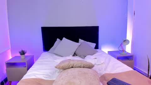 AMY online show from 11-26-25, 07:15