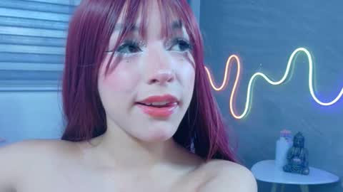 Snapshot of naaomi_cute chatting on 10-22-25, 09:25 naaomi_cute online show from 10-22-25, 09:25