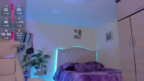 Snapshot of naath_ chatting on 12-18-24, 10:24 anny online show from 12-18-24, 10:24