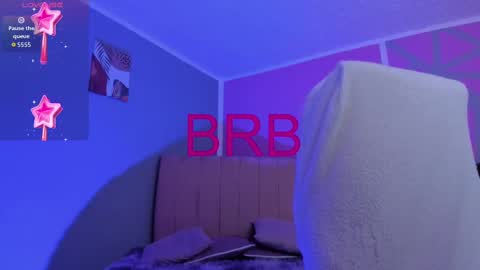 Snapshot of naath_ chatting on 09-23-25, 11:19 anny online show from 09-23-25, 11:19