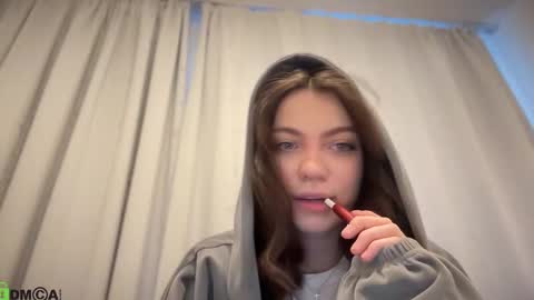 Snapshot of nabi_kiotaa chatting on 02-22-25, 12:40 Nabi online show from 02-22-25, 12:40