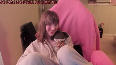 Natalie Marlo online show from 12-20-24, 05:47