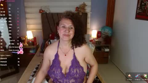 nadia_84 online show from 11-17-25, 07:08