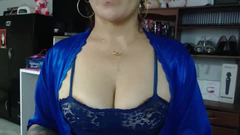 Nadia  online show from 02-09-25, 06:22