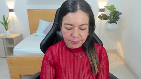 N A H I A online show from 02-08-25, 02:58