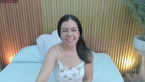 N A H I A online show from 02-17-25, 02:59