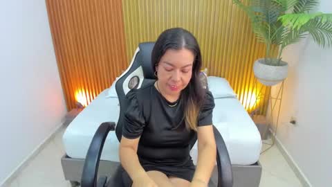 N A H I A online show from 03-04-25, 02:53