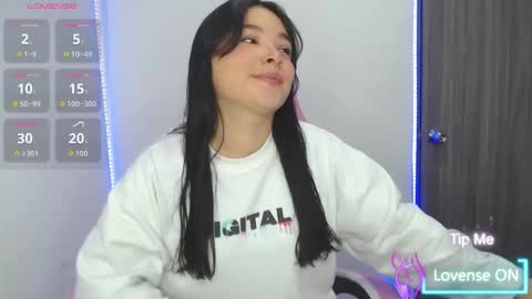 nahia cute     only   online show from 01-09-26, 04:43