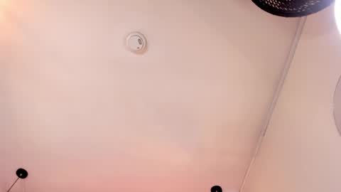 Snapshot of nahia_low chatting on 02-03-25, 05:18  Valeria  online show from 02-03-25, 05:18