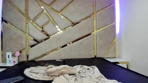 Snapshot of nahia_low chatting on 03-12-25, 10:37  Valeria  online show from 03-12-25, 10:37