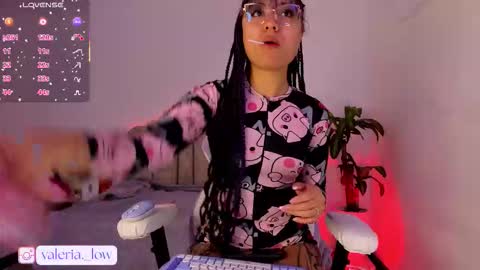 Snapshot of nahia_low chatting on 10-04-25, 01:36  Valeria  online show from 10-04-25, 01:36