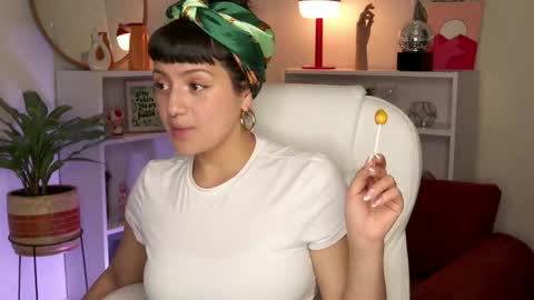 Nahia INDEPENDENT MODEL P online show from 10-09-25, 07:34