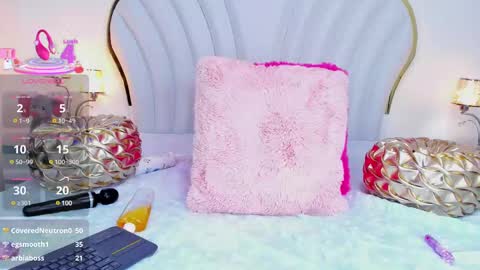 NahiaraReina  online show from 02-09-25, 04:29