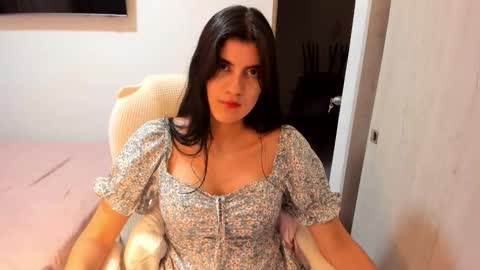 independent model online show from 11-04-25, 01:48