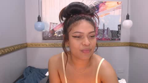 Nahomy online show from 12-19-24, 11:57