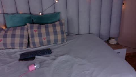  VICTORIA  online show from 04-02-26, 07:33