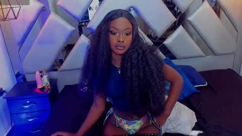 Snapshot of nahomii_hill chatting on 03-12-25, 09:45 Nahomi online show from 03-12-25, 09:45