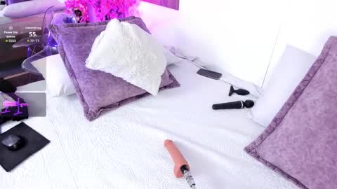 Nahomii online show from 02-14-26, 07:21